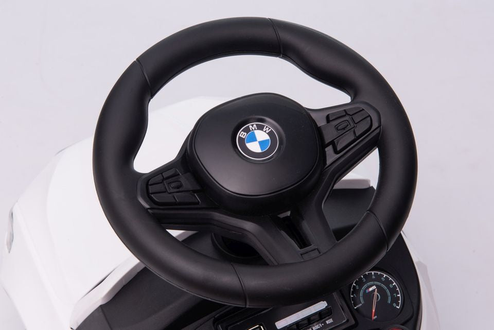 4in1 Kinder Rutschauto BMW M5 Rutscher Schiebestange MP3 Kinderauto