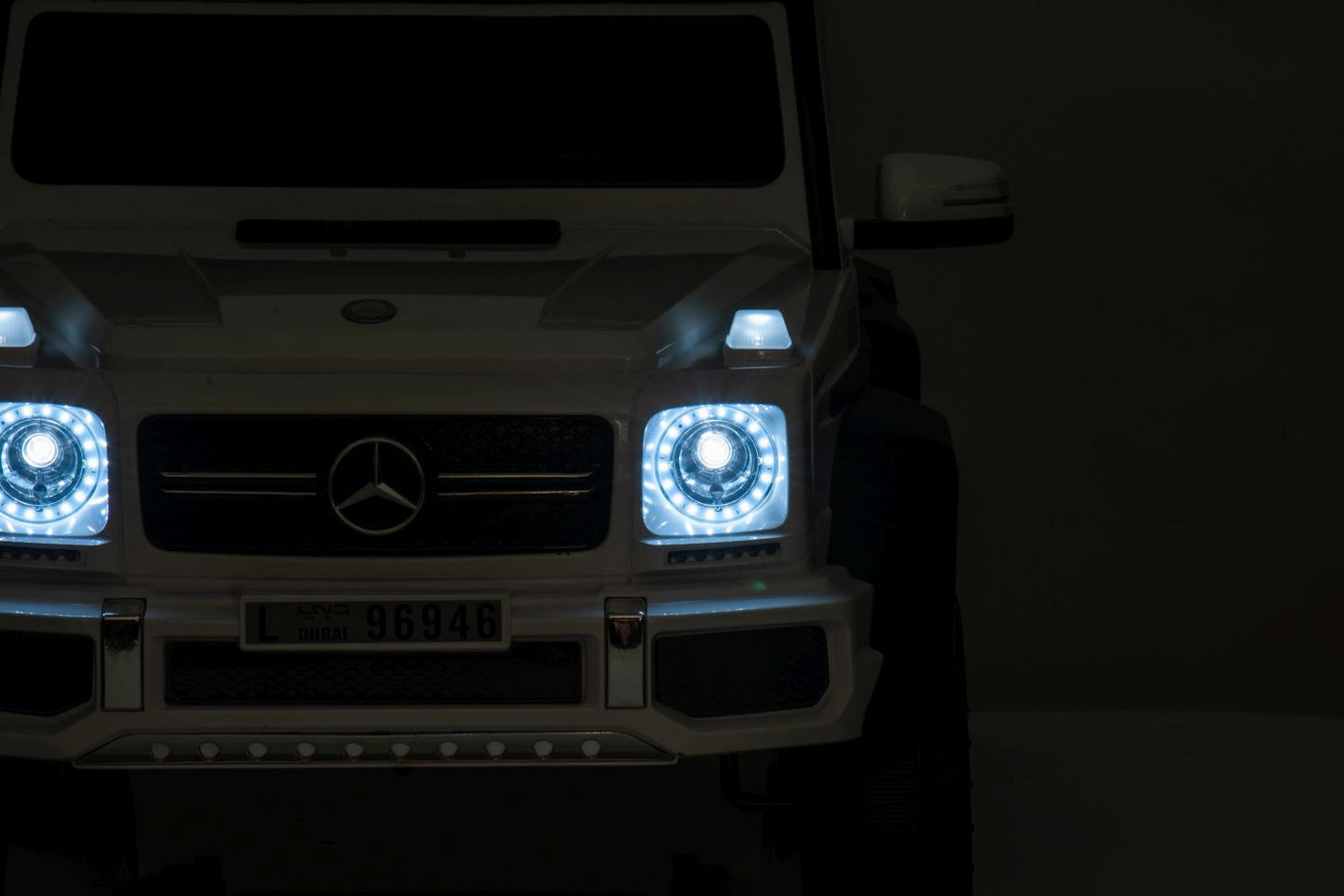 Mercedes G63 AMG 6x6 SUVKinderauto Kinderfahrzeug Allrad Leder FB Neu