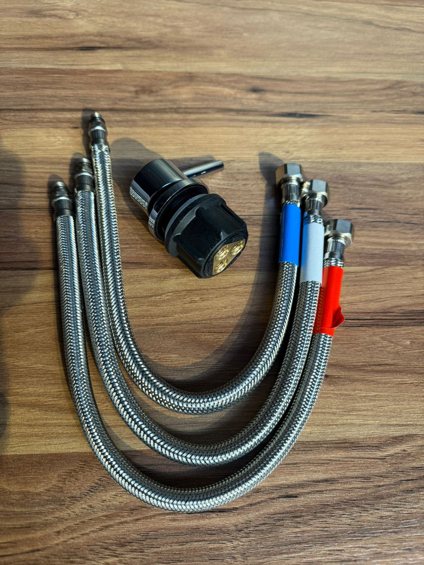 Wand Dusch WC Taharet Bidet-Funkt Taharat randlos Warmwasser Anschluss