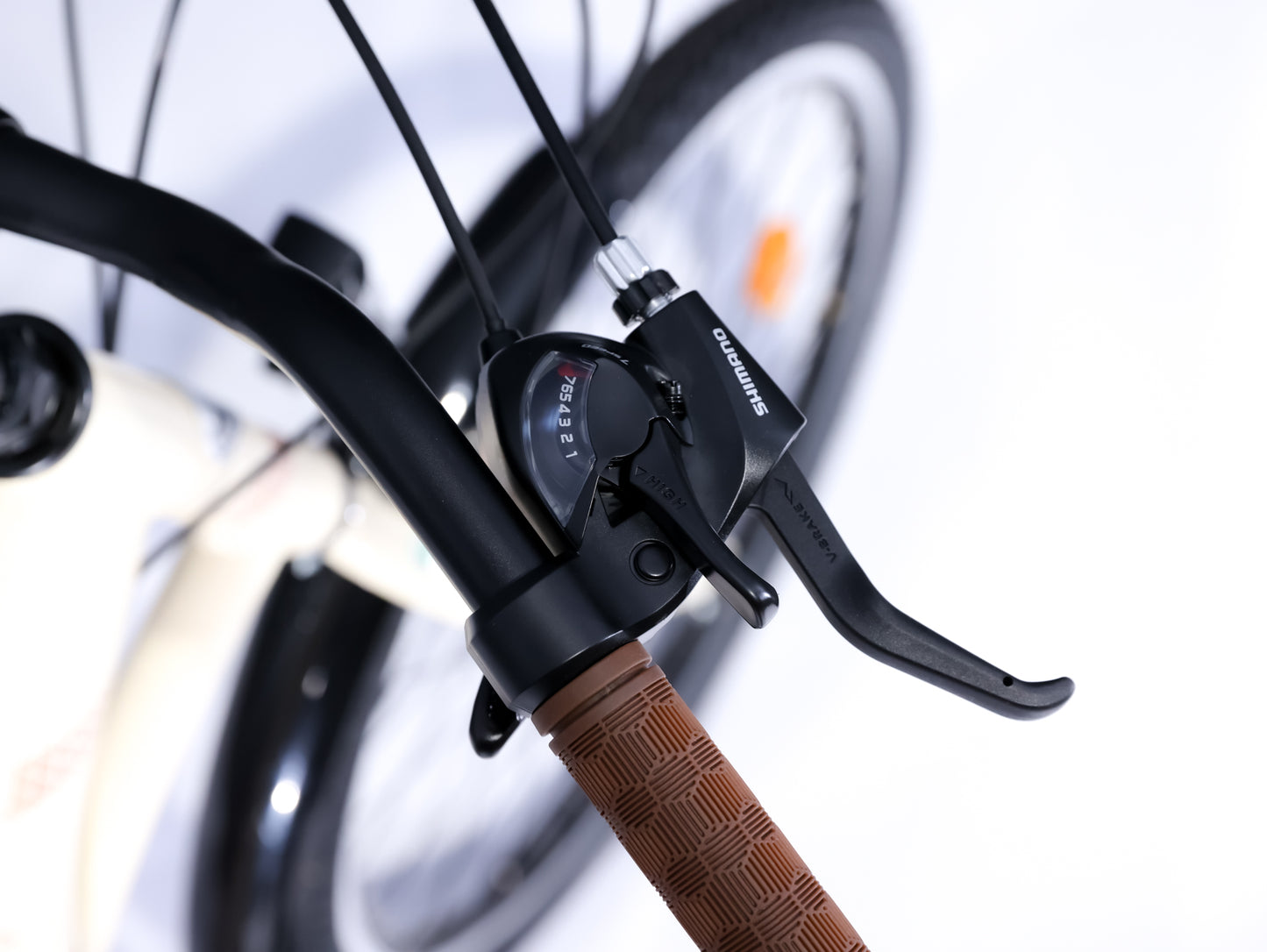 26" Zoll Alu City Bike Mädchen Fahrrad Aluminium Shimano 21 Gang RH44